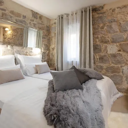Apartment Vauquer Split