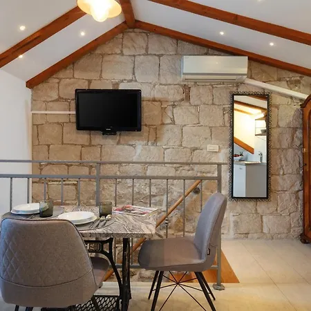 Vauquer Apartment