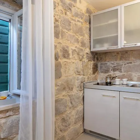 Apartment Vauquer Split