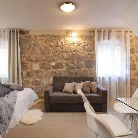 Vauquer Apartment