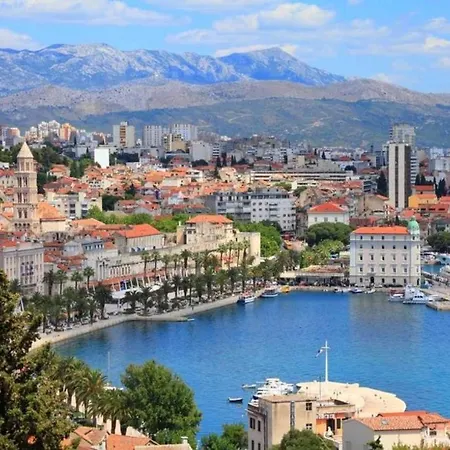 Apartment Vauquer Split